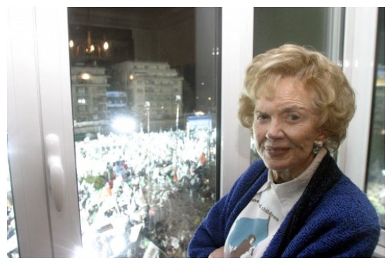 ÎœÎ±ÏÎ³Î±ÏÎ¯Ï„Î± Î Î±Ï€Î±Î½Î´ÏÎ­Î¿Ï…: ÎˆÎºÎ±Î½Îµ Ï€Î¬ÏÏ„Ï… Î³ÎµÎ½ÎµÎ¸Î»Î¯Ï‰Î½ Î½Ï„Ï…Î¼Î­Î½Î· ÎºÎ±Î¿Ï…Î¼Ï€ÏŒÎ¹ÏƒÏƒÎ±!live-in | Η Έξυπνη, Αντικειμενική και Εναλλακτική Ενημέρωση!