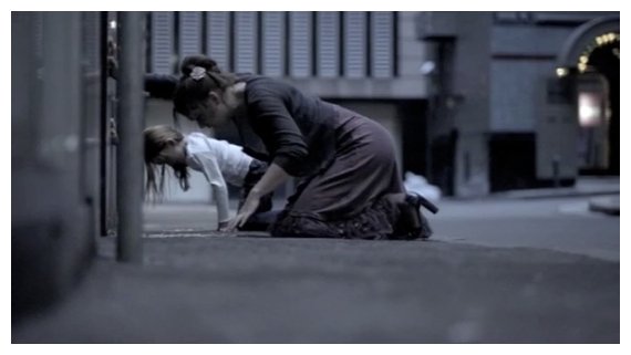 Î¤Î± Ï€Î±Î¹Î´Î¹Î¬ Î¼Î±Ï‚ Î²Î»Î­Ï€Î¿Ï…Î½ ÎºÎ±Î¹ ÎºÎ¬Î½Î¿Ï…Î½ ÏŒÏ„Î¹ ÎºÎ±Î¹ ÎµÎ¼ÎµÎ¯Ï‚. ÎˆÎ½Î± Î£Ï…Î³ÎºÎ»Î¿Î½Î¹ÏƒÏ„Î¹ÎºÏŒ Î’Î¯Î½Ï„ÎµÎ¿.live-in | Η Έξυπνη, Αντικειμενική και Εναλλακτική Ενημέρωση!