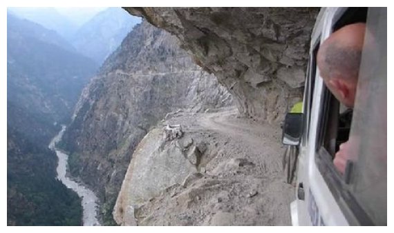 Î‘Ï€Î»Î¬ Î¼Î·Î½ ÎºÎ¿Î¹Ï„Î¬Î¾ÎµÎ¹Ï‚ ÎºÎ¬Ï„Ï‰: Î’ÏŒÎ»Ï„Î± Î¼Îµ Î²Î±Î½ ÏƒÏ„Î¿ Ï‡ÎµÎ¯Î»Î¿Ï‚ Ï„Î¿Ï… Î³ÎºÏÎµÎ¼Î¿Ïlive-in | Η Έξυπνη, Αντικειμενική και Εναλλακτική Ενημέρωση!