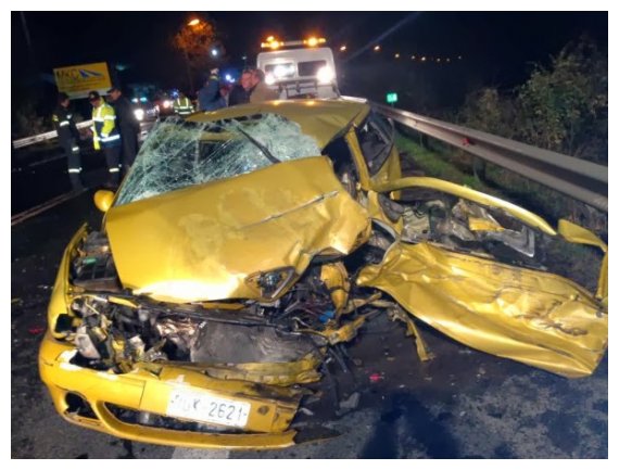 Î¤ÏÎ¿Ï‡Î±Î¯Î¿ Î¼Îµ Î­Î½Î± Î½ÎµÎºÏÏŒ ÎºÎ±Î¹ 14 Ï„ÏÎ±Ï…Î¼Î±Ï„Î¯ÎµÏ‚ ÏƒÏ„Î± Î¤Î­Î¼Ï€Î·live-in | Η Έξυπνη, Αντικειμενική και Εναλλακτική Ενημέρωση!
