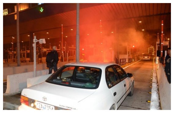 Î‘Î³Î±Î½Î±ÎºÏ„Î¹ÏƒÎ¼Î­Î½Î¿Î¹ ÎºÎ¬Ï„Î¿Î¹ÎºÎ¿Î¹ Î­ÎºÎ±ÏˆÎ±Î½ Ï„Î± Î´Î¹ÏŒÎ´Î¹Î± ÎœÎ±Î»Î±ÎºÎ¬ÏƒÎ±Ï‚ (Î²Î¯Î½Ï„ÎµÎ¿)live-in | Η Έξυπνη, Αντικειμενική και Εναλλακτική Ενημέρωση!