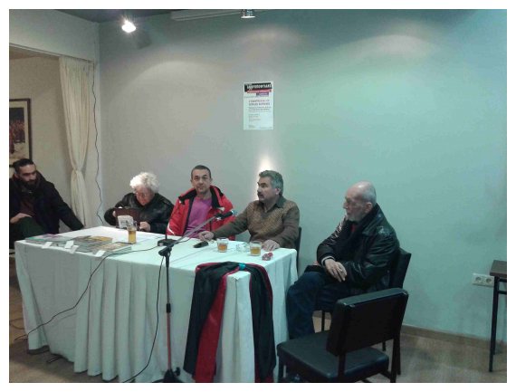 Î¤Î¿Ï…Ï‚ Î´Î¹Î±Ï‡ÏÎ¿Î½Î¹ÎºÎ¿ÏÏ‚ "Î‘Î½Î¸ÏÏ‰Ï€Î¿Ï†ÏÎ»Î±ÎºÎµÏ‚" Ï€Î±ÏÎ¿Ï…ÏƒÎ¯Î±ÏƒÎµ ÏƒÏ„Î¿ Î£Ï„Î­ÎºÎ¹ Î Î¿Î»Î¹Ï„ÏŽÎ½ Î¿ Î ÎµÏÎ¹ÎºÎ»Î®Ï‚ ÎšÎ¿ÏÎ¿Î²Î­ÏƒÎ·Ï‚live-in | Η Έξυπνη, Αντικειμενική και Εναλλακτική Ενημέρωση!