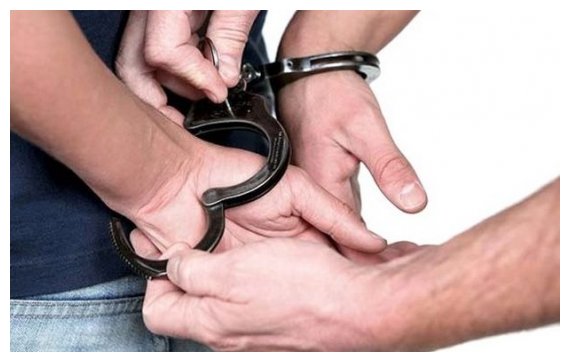 Î£Ï…Î½ÎµÎ»Î®Ï†Î¸Î· Î¿ Â«Î´ÏÎ¬ÎºÎ¿Ï‚Â» Ï€Î¿Ï… Î­ÎºÎ±Î½Îµ ÎµÏ€Î¹Î¸Î­ÏƒÎµÎ¹Ï‚ ÏƒÎµ Î½ÎµÎ±ÏÎ­Ï‚ ÏƒÏ„Î¿ ÎºÎ­Î½Ï„ÏÎ¿ Ï„Î·Ï‚ Î˜ÎµÏƒÏƒÎ±Î»Î¿Î½Î¯ÎºÎ·Ï‚live-in | Η Έξυπνη, Αντικειμενική και Εναλλακτική Ενημέρωση!