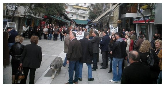 Î£Ï„Î¿Ï…Ï‚ Î´ÏÏŒÎ¼Î¿Ï…Ï‚ Ï„Î·Ï‚ ÎšÎ±Ï„ÎµÏÎ¯Î½Î·Ï‚ Î¿Î¹ Î±Ï€ÎµÏÎ³Î¿Î¯ ÎµÎ½Î¬Î½Ï„Î¹Î± ÏƒÎµ Ï€Î¿Î»Ï…Î½Î¿Î¼Î¿ÏƒÏ‡Î­Î´Î¹Î¿, Î¼Î½Î·Î¼Î¿Î½Î¹Î±ÎºÎ® Î»Î¹Ï„ÏŒÏ„Î·Ï„Î±live-in | Η Έξυπνη, Αντικειμενική και Εναλλακτική Ενημέρωση!