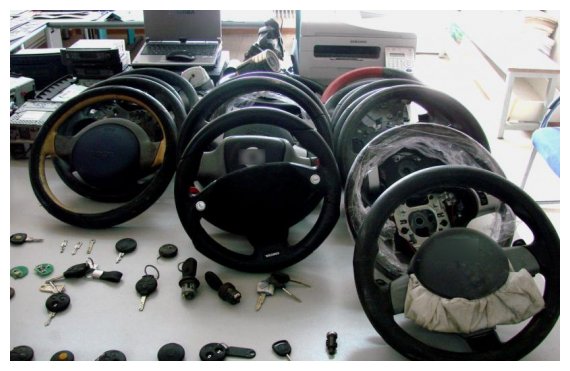 ÎˆÎºÎ»ÎµÏˆÎ±Î½ 40 Î±Ï…Ï„Î¿ÎºÎ¯Î½Î·Ï„Î± ÎºÎ±Î¹ Ï„Î± Î­ÎºÎ±Î½Î±Î½ Î±Î½Ï„Î±Î»Î»Î±ÎºÏ„Î¹ÎºÎ¬live-in | Η Έξυπνη, Αντικειμενική και Εναλλακτική Ενημέρωση!