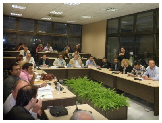 Î‘Î½Ï„Î¹Ï€Î±ÏÎ±Î¸Î­ÏƒÎµÎ¹Ï‚ ÏƒÏ„Î¿ Î”Î·Î¼Î¿Ï„Î¹ÎºÏŒ Î£Ï…Î¼Î²Î¿ÏÎ»Î¹Î¿ ÎšÎ±Ï„ÎµÏÎ¯Î½Î·Ï‚ Î³Î¹Î± Î¼ÎµÏ„Î±Ï†Î¿ÏÎ¬ Î¼Î±Î¸Î·Ï„ÏŽÎ½-ÏƒÏÏƒÏ„Î±ÏƒÎ· ÎµÏ€Î¹Ï„ÏÎ¿Ï€ÏŽÎ½live-in | Η Έξυπνη, Αντικειμενική και Εναλλακτική Ενημέρωση!