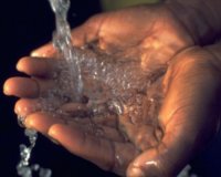 Î“Î¹Î±Ï„Î¯ Î¼Î¿Ï…Î»Î¹Î¬Î¶Î¿Ï…Î½ Ï„Î± Ï‡Î­ÏÎ¹Î± Î¼Î±Ï‚ ÏƒÏ„Î¿ Î½ÎµÏÏŒ?live-in | Η Έξυπνη, Αντικειμενική και Εναλλακτική Ενημέρωση!