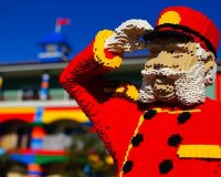 Î‘Î½Î¿Î¯Î³ÎµÎ¹ Ï„Î¹Ï‚ Ï€ÏÎ»ÎµÏ‚ Ï„Î¿Ï… Ï„Î¿ Ï€ÏÏŽÏ„Î¿ Î¾ÎµÎ½Î¿Î´Î¿Ï‡ÎµÎ¯Î¿ Lego!live-in | Η Έξυπνη, Αντικειμενική και Εναλλακτική Ενημέρωση!
