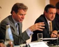 Î— Î¤ÏÏŒÎ¹ÎºÎ± Ï€Î¹Î­Î¶ÎµÎ¹ Î³Î¹Î± Ï„Î·Î½ Î±Ï€Î¿Î¼Î¬ÎºÏÏ…Î½ÏƒÎ· 7.000 ÎµÏ€Î¯Î¿ÏÎºÏ‰Î½live-in | Η Έξυπνη, Αντικειμενική και Εναλλακτική Ενημέρωση!