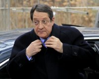 Î‘Î½Î±ÏƒÏ„Î±ÏƒÎ¹Î¬Î´Î·Ï‚: Î§Î±Î¹ÏÎµÏ„Î¯ÏƒÎ¼Î±Ï„Î± ÏƒÏ„Î· ÎœÎ­ÏÎºÎµÎ»! Î¤Î¿ ÎºÎ¿ÏÏÎµÎ¼Î± Î´ÎµÎ½ Ï€ÎµÏÎ½Î¬ÎµÎ¹live-in | Η Έξυπνη, Αντικειμενική και Εναλλακτική Ενημέρωση!