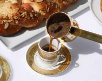 ÎŸ ÎµÎ»Î»Î·Î½Î¹ÎºÏŒÏ‚ ÎºÎ±Ï†Î­Ï‚ Â«ÎºÎ»ÎµÎ¹Î´Î¯Â» Î³Î¹Î± Ï„Î·Î½ Ï€ÏÎ¿ÏƒÏ„Î±ÏƒÎ¯Î± Ï„Ï‰Î½ Î±ÏÏ„Î·ÏÎ¹ÏŽÎ½live-in | Η Έξυπνη, Αντικειμενική και Εναλλακτική Ενημέρωση!