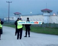 Î•ÎšÎ¤Î‘ÎšÎ¤ÎŸ: ÎŸÎ¼Î±Î´Î¹ÎºÎ® Î±Ï€ÏŒÎ´ÏÎ±ÏƒÎ· ÏƒÏ„Î¹Ï‚ Ï†Ï…Î»Î±ÎºÎ­Ï‚ Î¤ÏÎ¹ÎºÎ¬Î»Ï‰Î½live-in | Η Έξυπνη, Αντικειμενική και Εναλλακτική Ενημέρωση!