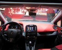 ÎŸÎ´Î·Î³Î¿ÏÎ¼Îµ Ï„Î¿ Î½Î­Î¿ Peugeot 208 XY!live-in | Η Έξυπνη, Αντικειμενική και Εναλλακτική Ενημέρωση!
