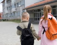 ÎšÎ±Ï„ÎµÏÎ¯Î½Î·: Î£Ï„Î±Î¼Î¬Ï„Î·ÏƒÎ±Î½ Î¿Î¹ Î¹Î´Î¹Î¿ÎºÏ„Î®Ï„ÎµÏ‚ Ï„Î±Î¾Î¯ Ï„Î· Î¼ÎµÏ„Î±Ï†Î¿ÏÎ¬ Ï„Ï‰Î½ Î¼Î±Î¸Î·Ï„ÏŽÎ½live-in | Η Έξυπνη, Αντικειμενική και Εναλλακτική Ενημέρωση!