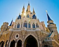 Î— Ï€Î±ÏÎ±Î¼Ï…Î¸Î­Î½Î¹Î± ÏƒÎ¿Ï…Î¯Ï„Î± Ï„Î¿Ï… Walt Disney ÎµÎ¯Î½Î±Î¹ Î¼ÏŒÎ½Î¿ Î³Î¹Î± Ï„Ï…Ï‡ÎµÏÎ¿ÏÏ‚live-in | Η Έξυπνη, Αντικειμενική και Εναλλακτική Ενημέρωση!