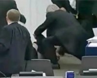ÎšÎ±Ï„Î­ÏÏÎµÏ…ÏƒÎµ Î¼Î­Î»Î¿Ï‚ Ï„Î·Ï‚ Ï„ÏÏŒÎ¹ÎºÎ±Ï‚live-in | Η Έξυπνη, Αντικειμενική και Εναλλακτική Ενημέρωση!