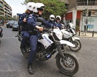 Î£Ï…Î½ÎµÎ»Î®Ï†Î¸Î·ÏƒÎ±Î½ ÏƒÏ„Î·Î½ ÎšÎ±Ï„ÎµÏÎ¯Î½Î· Î´ÏÎ¿ Î¬Ï„Î¿Î¼Î± Î³Î¹Î± Î±Ï€ÏŒÏ€ÎµÎ¹ÏÎ± ÎºÎ»Î¿Ï€Î®Ï‚ ÎºÎ±Î¹ Ï€Î±ÏÎ¬Î½Î¿Î¼Î· Î¿Ï€Î»Î¿ÎºÎ±Ï„Î¿Ï‡Î®!live-in | Η Έξυπνη, Αντικειμενική και Εναλλακτική Ενημέρωση!