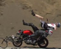 Î¤Î¿ ÎºÏÎ¬Î½Î¿Ï‚ ÏƒÏŽÎ¶ÎµÎ¹ Î¼Î¿Ï„Î¿ÏƒÎ¹ÎºÎ»ÎµÏ„Î¹ÏƒÏ„Î® ÎºÎ±Î¹ Ï€Î¿Î´Î·Î»Î¬Ï„ÎµÏ‚live-in | Η Έξυπνη, Αντικειμενική και Εναλλακτική Ενημέρωση!