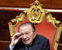 Απεβίωσε ο ΤζοÏλιο ΑντÏεότι!live-in | Η Έξυπνη, Αντικειμενική και Εναλλακτική Ενημέρωση!