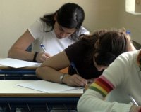 Î£Ï„Î¿Î½ Î±Î­ÏÎ± ÎºÏÎ­Î¼Î¿Î½Ï„Î±Î¹ Î¿Î¹ Î Î±Î½ÎµÎ»Î»Î®Î½Î¹ÎµÏ‚ ÎµÎ¾ÎµÏ„Î¬ÏƒÎµÎ¹Ï‚!live-in | Η Έξυπνη, Αντικειμενική και Εναλλακτική Ενημέρωση!