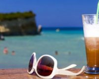 ÎŸÎ¹ ÎºÎ±Î»ÏÏ„ÎµÏÎ¿Î¹ ÎºÎ±Î»Î¿ÎºÎ±Î¹ÏÎ¹Î½Î¿Î¯ ÎºÎ±Ï†Î­Î´ÎµÏ‚!live-in | Η Έξυπνη, Αντικειμενική και Εναλλακτική Ενημέρωση!