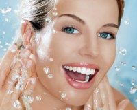 Î¦Ï…ÏƒÎ¹ÎºÎ® Î¼Î¬ÏƒÎºÎ± Ï€ÏÎ¿ÏƒÏŽÏ€Î¿Ï… Î³Î¹Î± Î»ÎµÎ¯Î± ÎµÏ€Î¹Î´ÎµÏÎ¼Î¯Î´Î±live-in | Η Έξυπνη, Αντικειμενική και Εναλλακτική Ενημέρωση!