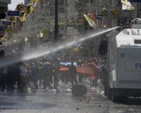 Î•Ï€Î­Î¼Î²Î±ÏƒÎ· Ï„Î·Ï‚ Î±ÏƒÏ„Ï…Î½Î¿Î¼Î¯Î±Ï‚ ÏƒÏ„Î·Î½ Ï€Î»Î±Ï„ÎµÎ¯Î± Î¤Î±Î¾Î¯Î¼!live-in | Η Έξυπνη, Αντικειμενική και Εναλλακτική Ενημέρωση!