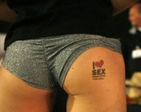 Î¤Î± ÏˆÎ­Î¼Î±Ï„Î± Ï€Î¿Ï… Î¼Î±Ï‚ ÎµÎ¯Ï€Îµ Î· Î²Î¹Î¿Î¼Î·Ï‡Î±Î½Î¯Î± Ï„Î¿Ï… Ï€Î¿ÏÎ½ÏŒ!live-in | Η Έξυπνη, Αντικειμενική και Εναλλακτική Ενημέρωση!