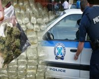 Î•Î¾Î¬ÏÎ¸ÏÏ‰ÏƒÎ· ÎºÏ…ÎºÎ»ÏŽÎ¼Î±Ï„Î¿Ï‚ ÎµÎ¼Ï€Î¿ÏÎ¯Î±Ï‚ Î½Î±ÏÎºÏ‰Ï„Î¹ÎºÏŽÎ½ ÏƒÎµ Î’. Î•Î»Î»Î¬Î´Î± ÎºÎ±Î¹ Î˜ÎµÏƒÏƒÎ±Î»Î¯Î±. Î”Ï…Î¿ ÏƒÏ…Î»Î»Î®ÏˆÎµÎ¹Ï‚ ÏƒÏ„Î·Î½ ÎšÎ±Ï„ÎµÏÎ¯Î½Î·!live-in | Η Έξυπνη, Αντικειμενική και Εναλλακτική Ενημέρωση!