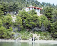 Î¥Î Î•ÎšÎ‘: Î£Î·Î¼Î±Î½Ï„Î¹ÎºÎ­Ï‚ ÎµÎ»Î±Ï†ÏÏÎ½ÏƒÎµÎ¹Ï‚ ÏƒÏ„Î¿ Î½Î­Î¿ Î½ÏŒÎ¼Î¿ Î³Î¹Î± Ï„Î± Î±Ï…Î¸Î±Î¯ÏÎµÏ„Î±live-in | Η Έξυπνη, Αντικειμενική και Εναλλακτική Ενημέρωση!