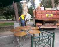 ΑπομακÏÏνσεις Ï„Ïαπεζοκαθισμάτων από κοινόχÏηστους χώÏους των οφειλετών στο Δήμο ΚατεÏίνης!live-in | Η Έξυπνη, Αντικειμενική και Εναλλακτική Ενημέρωση!