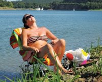 TÎ¿ New Yorker Î±Î½Î±Î»ÏÎµÎ¹ Î³Î¹Î±Ï„Î¯ Ï„Î¿ ÎºÎ±Î»Î¿ÎºÎ±Î¯ÏÎ¹ Î³Î¹Î½ÏŒÎ¼Î±ÏƒÏ„Îµ Ï€Î¹Î¿ Ï„ÎµÎ¼Ï€Î­Î»Î·Î´ÎµÏ‚live-in | Η Έξυπνη, Αντικειμενική και Εναλλακτική Ενημέρωση!