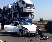 Î’ÏÎµÏ„Î±Î½Î¯Î±: ÎšÎ±ÏÎ±Î¼Ï€ÏŒÎ»Î± 100 Î±Ï…Ï„Î¿ÎºÎ¹Î½Î®Ï„Ï‰Î½ Î¼Îµ Î­Î¾Î¹ ÏƒÎ¿Î²Î±ÏÎ¬ Ï„ÏÎ±Ï…Î¼Î±Ï„Î¯ÎµÏ‚!live-in | Η Έξυπνη, Αντικειμενική και Εναλλακτική Ενημέρωση!