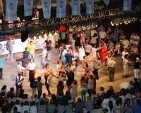 ÎžÎµÏƒÎ®ÎºÏ‰ÏƒÎµ Î¤Î¿ÏÏÎºÎ¿Ï…Ï‚ ÎºÎ±Î¹ ÎˆÎ»Î»Î·Î½ÎµÏ‚ Î· ÎŸÏÏ‡Î®ÏƒÏ„ÏÎ± ÎÎ­Ï‰Î½ Î”Î¯Î¿Ï…!live-in | Η Έξυπνη, Αντικειμενική και Εναλλακτική Ενημέρωση!