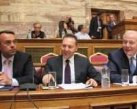 Î¤ÏÎ¬Ï€ÎµÎ¶Î± Î•Î»Î»Î¬Î´Î¿Ï‚ ÎºÎ±Î¹ Î£Ï„Î±ÏŠÎºÎ¿ÏÏÎ±Ï‚ Î´Î¹Î±Ï†Ï‰Î½Î¿ÏÎ½ Î³Î¹Î± Ï„Î¿ Î±Î½ Î­Ï‡Î¿Ï…Î¼Îµ Ï€ÏÏ‰Ï„Î¿Î³ÎµÎ½Î­Ï‚ Ï€Î»ÎµÏŒÎ½Î±ÏƒÎ¼Î± Î® Î­Î»Î»ÎµÎ¹Î¼Î¼Î±live-in | Η Έξυπνη, Αντικειμενική και Εναλλακτική Ενημέρωση!