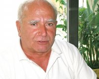 Î Î±ÏÎ¸Î·ÎºÎµ Î±Ï€ÏŒ Ï„Î± ÎºÎ±Î¸Î·ÎºÎ¿Î½Ï„Î¬ Ï„Î¿Ï… Î¿ Î´Î®Î¼Î±ÏÏ‡Î¿Ï‚ Î™Î¸Î¬ÎºÎ·Ï‚live-in | Η Έξυπνη, Αντικειμενική και Εναλλακτική Ενημέρωση!