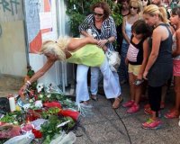 Guardian: ÎŸÎ¹ ÎˆÎ»Î»Î·Î½ÎµÏ‚ ÏƒÏ„Î± Î¬ÎºÏÎ±, Ï€Î­ÏÎ± Î±Ï€ÏŒ Ï†ÏŒÎ²Î¿, ÎºÏŒÏ€Ï‰ÏƒÎ· ÎºÎ±Î¹ Î¿ÏÎ³Î®live-in | Η Έξυπνη, Αντικειμενική και Εναλλακτική Ενημέρωση!