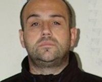 Î•Î»Î»Î±Î´Î± : Î‘Ï…Ï„ÏŒÏ‚ Î±ÏƒÎµÎ»Î³Î¿ÏÏƒÎµ ÏƒÎµ Î±Î½Î®Î»Î¹ÎºÎ± ÎºÎ¿ÏÎ¯Ï„ÏƒÎ¹Î± ÎºÎ±Î¹ ÎºÎ±Ï„Î­Î³ÏÎ±Ï†Îµ Ï„Î¿Ï…Ï‚ Î²Î¹Î±ÏƒÎ¼Î¿ÏÏ‚ (Ï†Ï‰Ï„ÏŒ)live-in | Η Έξυπνη, Αντικειμενική και Εναλλακτική Ενημέρωση!