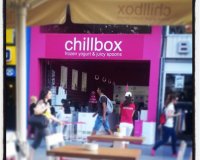 ÎšÎ±Ï„ÎµÏÎ¯Î½Î·: ÎšÎ»Î¿Ï€Î® ÏƒÏ„Î¿ ÎºÎ±Ï„Î¬ÏƒÏ„Î·Î¼Î± Chillbox ÎšÎ±Ï„ÎµÏÎ¯Î½Î·Ï‚!live-in | Η Έξυπνη, Αντικειμενική και Εναλλακτική Ενημέρωση!