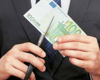 ÎÎ¥Î¤: ÎœÎµ Ï…Ï€Î¿Ï„Î¯Î¼Î·ÏƒÎ· Ï„Î¿Ï… ÎµÎ»Î»Î·Î½Î¹ÎºÎ¿Ï Ï‡ÏÎ­Î¿Ï…Ï‚ ÏƒÎµ Î´ÏÎ±Ï‡Î¼Î­Ï‚ Î¸Î± ÎµÎ¯Ï‡Îµ Î±Ï€Î¿Ï„ÏÎ±Ï€ÎµÎ¯ Î· ÏÏ†ÎµÏƒÎ·live-in | Η Έξυπνη, Αντικειμενική και Εναλλακτική Ενημέρωση!