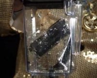 Î‘Ï€Î¯ÏƒÏ„ÎµÏ…Ï„Î¿! Î”ÎµÎ¯Ï„Îµ Ï€Ï‰Ï‚ Î­Î³Î¹Î½Îµ Ï„Î¿ Î½Î­Î¿ iPhone ÏƒÏ„Î¿... Î¼Ï€Î»Î­Î½Ï„ÎµÏ!live-in | Η Έξυπνη, Αντικειμενική και Εναλλακτική Ενημέρωση!