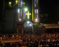 ÎˆÎ½Î¿Ï€Î»Î¿Î¹ ÏƒÎºÏŒÏ„Ï‰ÏƒÎ±Î½ Ï„ÏÎµÎ¹Ï‚ Î±Î½Î¸ÏÏŽÏ€Î¿Ï…Ï‚ Î­Î¾Ï‰ Î±Ï€ÏŒ ÎµÎºÎºÎ»Î·ÏƒÎ¯Î± ÏƒÏ„Î¿ ÎšÎ¬Î¹ÏÎ¿live-in | Η Έξυπνη, Αντικειμενική και Εναλλακτική Ενημέρωση!