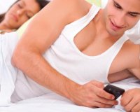 8 ÏƒÎ·Î¼Î¬Î´Î¹Î± Ï€Î¿Ï… Î´ÎµÎ¯Ï‡Î½Î¿Ï…Î½ Ï€Ï‰Ï‚ Î¿ ÏƒÏÎ½Ï„ÏÎ¿Ï†Î¿Ï‚ ÏƒÎ±Ï‚ Î¼Ï€Î¿ÏÎµÎ¯ Î½Î± Î­Ï‡ÎµÎ¹ Ï€Î±ÏÎ¬Î»Î»Î·Î»Î· ÏƒÏ‡Î­ÏƒÎ·live-in | Η Έξυπνη, Αντικειμενική και Εναλλακτική Ενημέρωση!