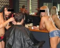 ÎšÎ¿Î¼Î¼Ï‰Ï„Î®ÏÎ¹Î¿ Î¼Îµ toples ÎºÎ¿Ï€Î­Î»ÎµÏ‚ ÏƒÏ„Î· Î˜ÎµÏƒÏƒÎ±Î»Î¿Î½Î¯ÎºÎ·!live-in | Η Έξυπνη, Αντικειμενική και Εναλλακτική Ενημέρωση!