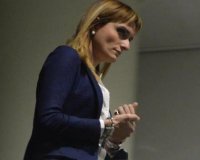 Î™Ï„Î±Î»Î¯Î±: Î£Ï…Î¼Ï†Ï‰Î½Î·Ï„Î¹ÎºÏŒ Î³Î¹Î± ÎµÎ²Î´Î¿Î¼Î±Î´Î¹Î±Î¯Î¿ ÏƒÎµÎ¾ Î¼Îµ Ï„Î·Î½ Î³ÏÎ±Î¼Î¼Î±Ï„Î­Î± Ï„Î¿Ï… ÎµÎ¯Ï‡Îµ 53Ï‡ÏÎ¿Î½Î¿Ï‚ Ï€Î¿Î»Î¹Ï„Î¹ÎºÏŒÏ‚!live-in | Η Έξυπνη, Αντικειμενική και Εναλλακτική Ενημέρωση!