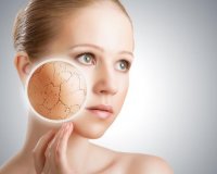 7 ÏƒÏ…Î½Î®Î¸ÎµÎ¹ÎµÏ‚ Ï€Î¿Ï… ÎºÎ¬Î½Î¿Ï…Î½ Ï„Î¿ Î´Î­ÏÎ¼Î± ÏƒÎ¿Ï… Î½Î± Î³ÎµÏÎ½Î¬ÎµÎ¹ Ï€Î¹Î¿ Î³ÏÎ®Î³Î¿ÏÎ±live-in | Η Έξυπνη, Αντικειμενική και Εναλλακτική Ενημέρωση!