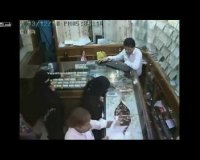 Î‘Ï€Î¯ÏƒÏ„ÎµÏ…Ï„Î¿ Î²Î¯Î½Ï„ÎµÎ¿ Î±Ï€ÏŒ Î»Î·ÏƒÏ„ÎµÎ¯Î±: 6Ï‡ÏÎ¿Î½Î· ÎºÎ»Î­Î²ÎµÎ¹ 133.000 Î´Î¿Î»Î¬ÏÎ¹Î± Î±Ï€ÏŒ Ï‡ÏÏ…ÏƒÎ¿Ï‡Î¿ÎµÎ¯Î¿live-in | Η Έξυπνη, Αντικειμενική και Εναλλακτική Ενημέρωση!