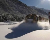 Î˜ÎµÎ±Î¼Î±Ï„Î¹ÎºÏŒ Î²Î¯Î½Ï„ÎµÎ¿: Î¤ÏÎ­Î½Î¿ Ï€ÎµÏÎ½Î¬ÎµÎ¹ Î¼Î­ÏƒÎ± Î±Ï€ÏŒ Ï‡Î¹ÏŒÎ½Î¹live-in | Η Έξυπνη, Αντικειμενική και Εναλλακτική Ενημέρωση!