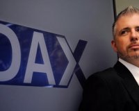 Î£Î¿Îº Î±Ï€ÏŒ Î“ÎµÏÎ¼Î±Î½ÏŒ Ï‡ÏÎ·Î¼Î±Ï„Î¹ÏƒÏ„Î®: Î¤Î¿ Î”ÎÎ¤ ÎºÎ±Ï„Î±ÏƒÏ„ÏÎ­Ï†ÎµÎ¹ ÏƒÎºÏŒÏ€Î¹Î¼Î± Ï„Î·Î½ Î•Î»Î»Î¬Î´Î± Î³Î¹Î± Î½Î± Î¾ÎµÏ€Î¿Ï…Î»Î·Î¸Î¿ÏÎ½ Ï„Î± ÎºÎ¿Î¹Ï„Î¬ÏƒÎ¼Î±Ï„Î± Ï„Î·Ï‚!live-in | Η Έξυπνη, Αντικειμενική και Εναλλακτική Ενημέρωση!