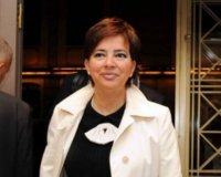 Î— Î•Î»Î­Î½Î· ÎšÎ¿ÏÏÎºÎ¿Ï…Î»Î± Î¬Î½Î¿Î¹Î¾Îµ ÎºÎ±Ï„Î¬ÏƒÏ„Î·Î¼Î± ÏƒÏ„Î¿ ÎšÎ¿Î»Ï‰Î½Î¬ÎºÎ¹ ÎºÎ±Î¹ Ï€Î¿Ï…Î»Î¬ÎµÎ¹ ÏŒ,Ï„Î¹ Î²ÏÎµÎ¹live-in | Η Έξυπνη, Αντικειμενική και Εναλλακτική Ενημέρωση!